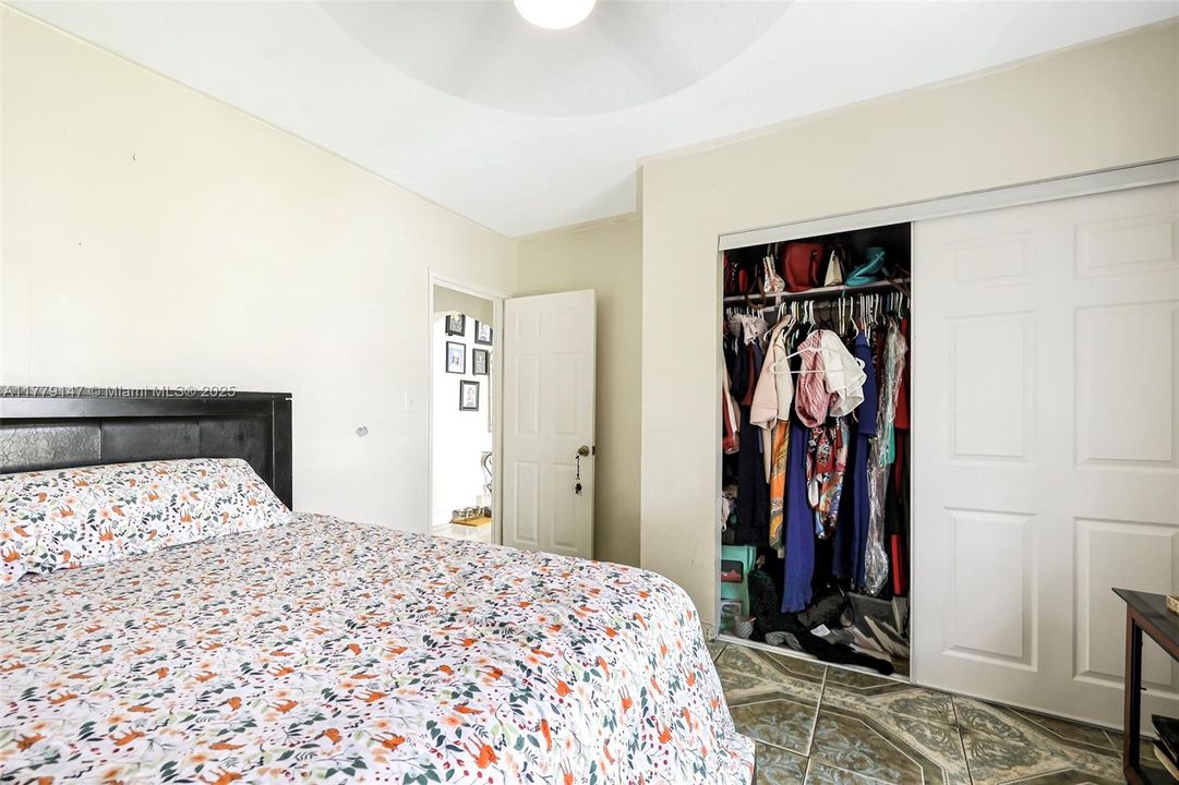 Недавно продано: $485,000 (4 спален, 2 ванн, 1684 Квадратных фут)