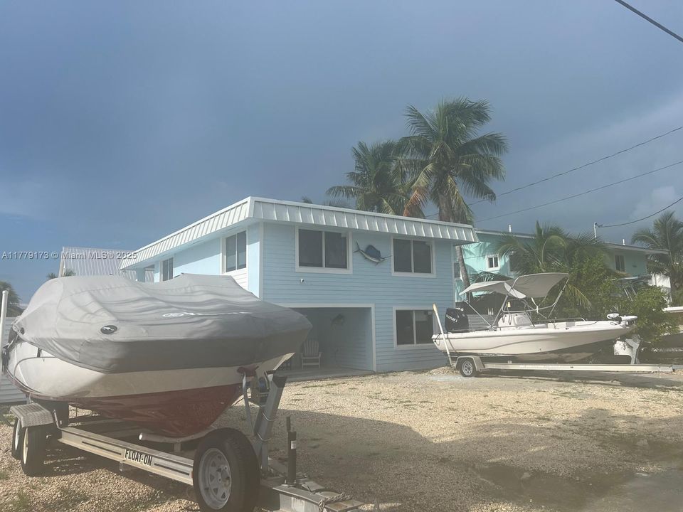 Недавно арендовано: $5,900 (4 спален, 2 ванн, 884 Квадратных фут)