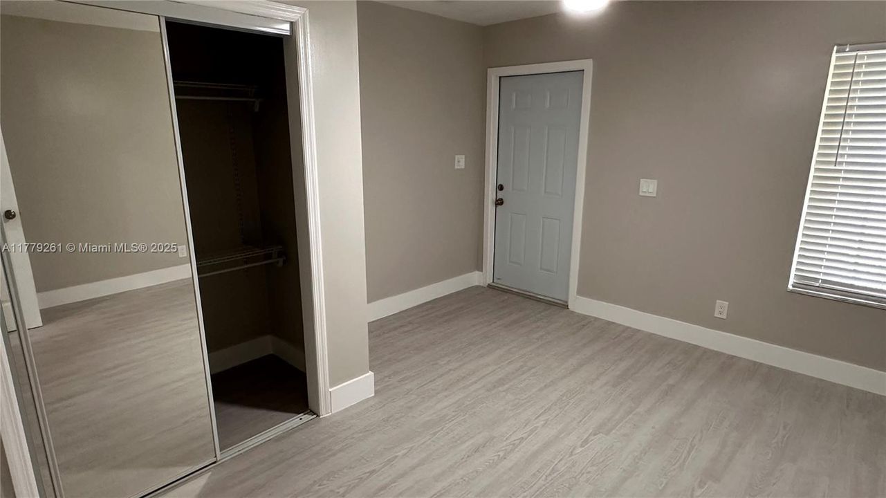 待售: $1,200,000 (0 贝兹, 0 浴室, 2847 平方英尺)