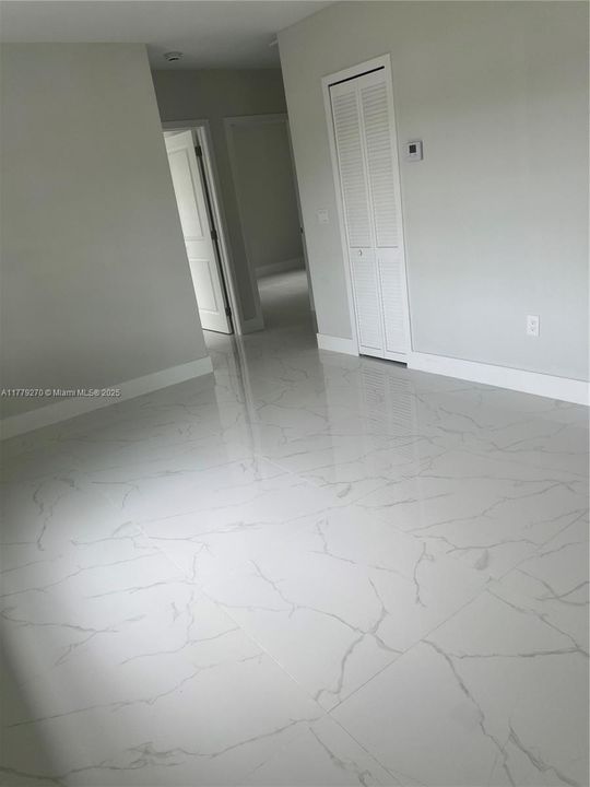 Recently Sold: $635,000 (3 beds, 2 baths, 1174 Square Feet)