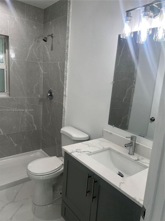 Recently Sold: $635,000 (3 beds, 2 baths, 1174 Square Feet)