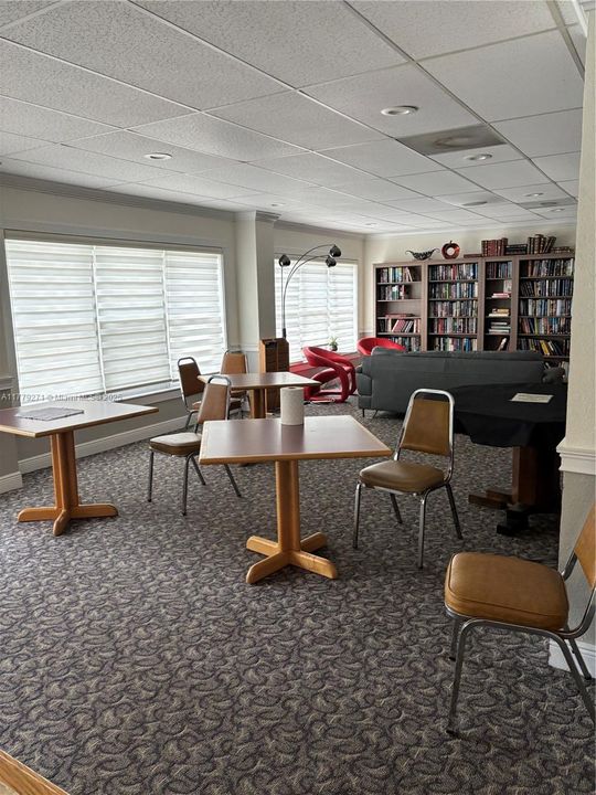 Active With Contract: $140,000 (2 beds, 2 baths, 1350 Square Feet)