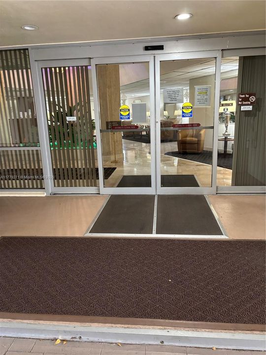 Active With Contract: $140,000 (2 beds, 2 baths, 1350 Square Feet)