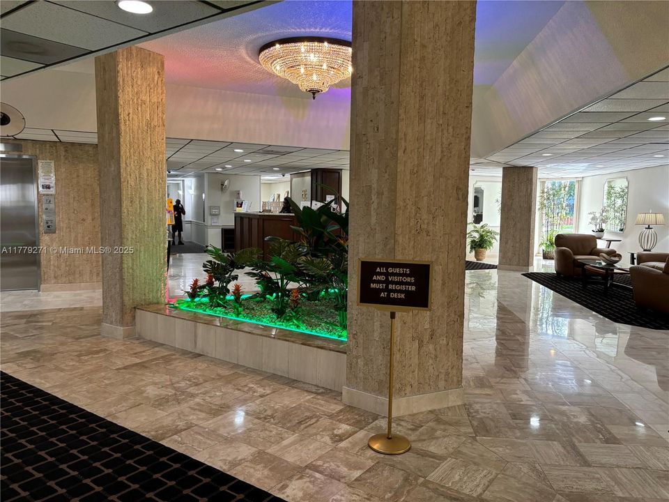 Active With Contract: $140,000 (2 beds, 2 baths, 1350 Square Feet)