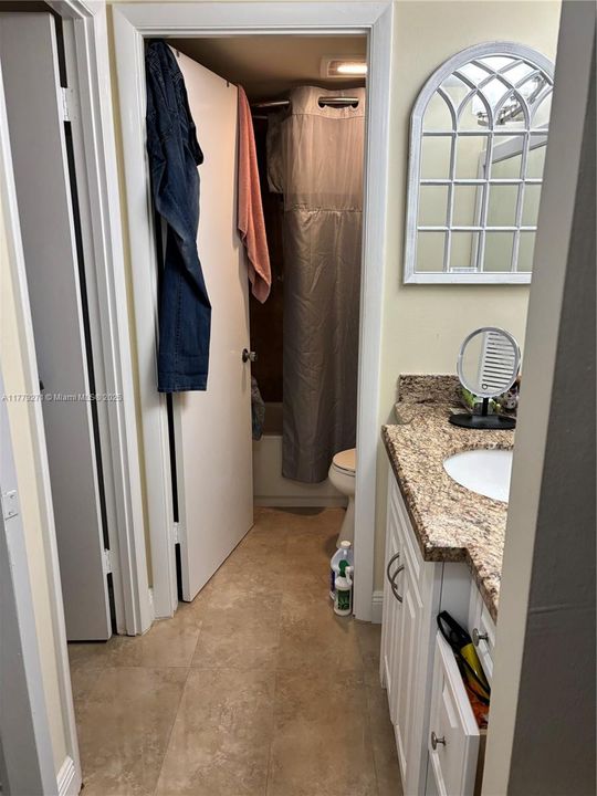 Active With Contract: $140,000 (2 beds, 2 baths, 1350 Square Feet)