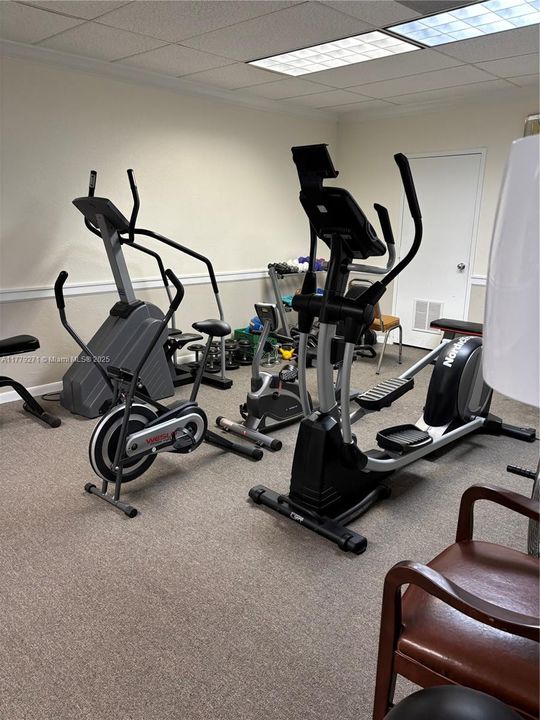 Active With Contract: $140,000 (2 beds, 2 baths, 1350 Square Feet)