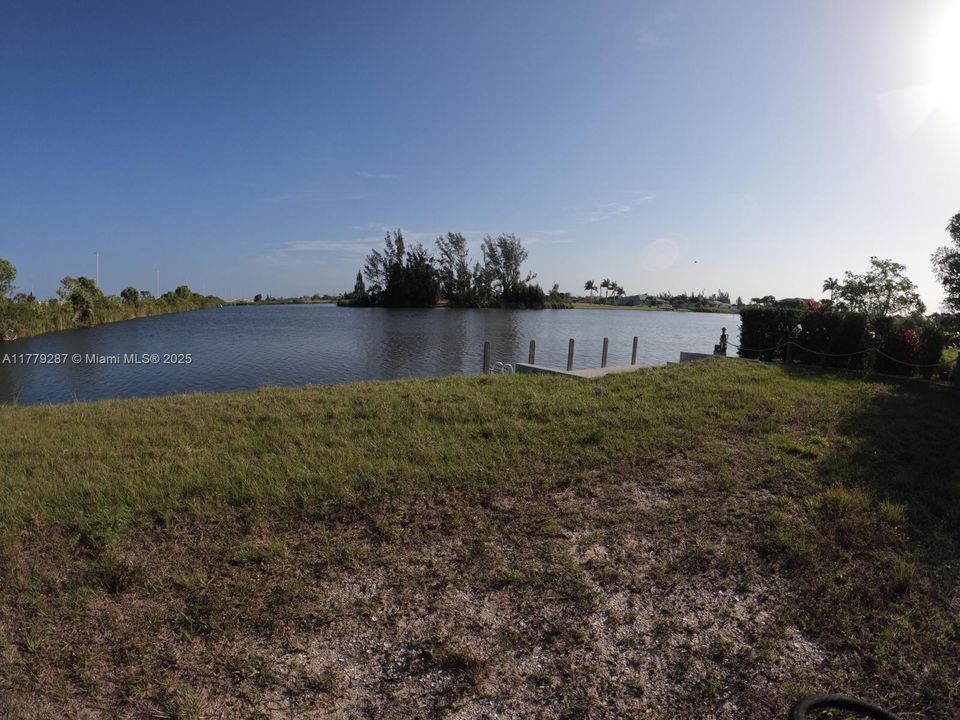 最近售出: $94,900 (0.38 acres)