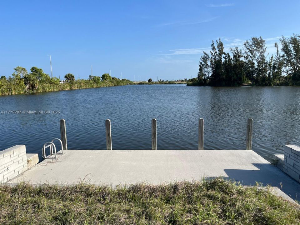 最近售出: $94,900 (0.38 acres)