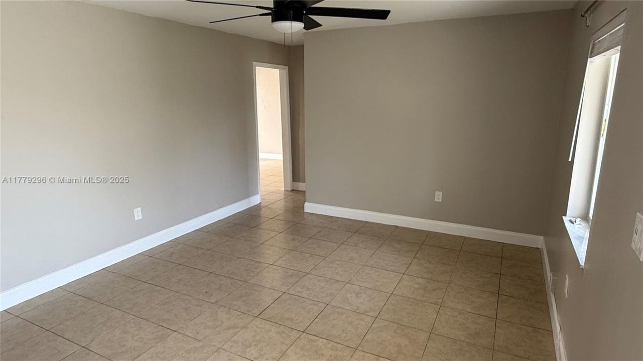 待售: $1,200,000 (0 贝兹, 0 浴室, 3208 平方英尺)