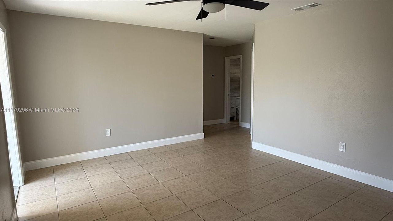 待售: $1,200,000 (0 贝兹, 0 浴室, 3208 平方英尺)