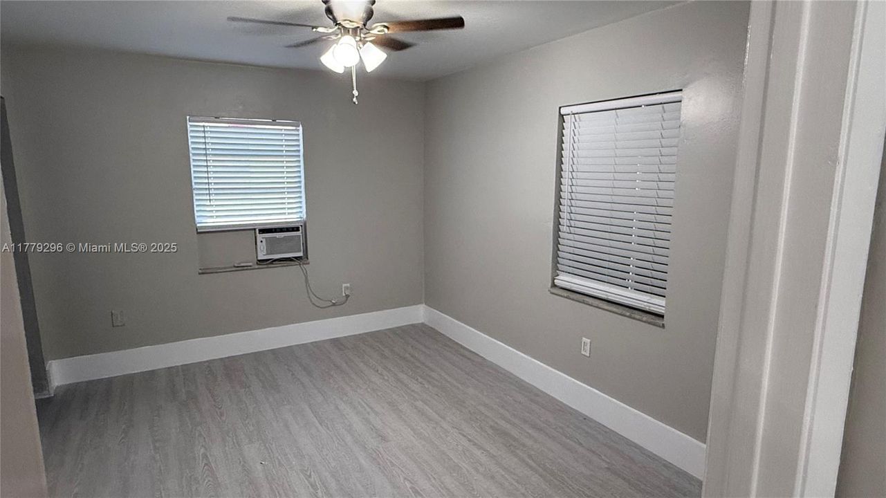 待售: $1,200,000 (0 贝兹, 0 浴室, 3208 平方英尺)