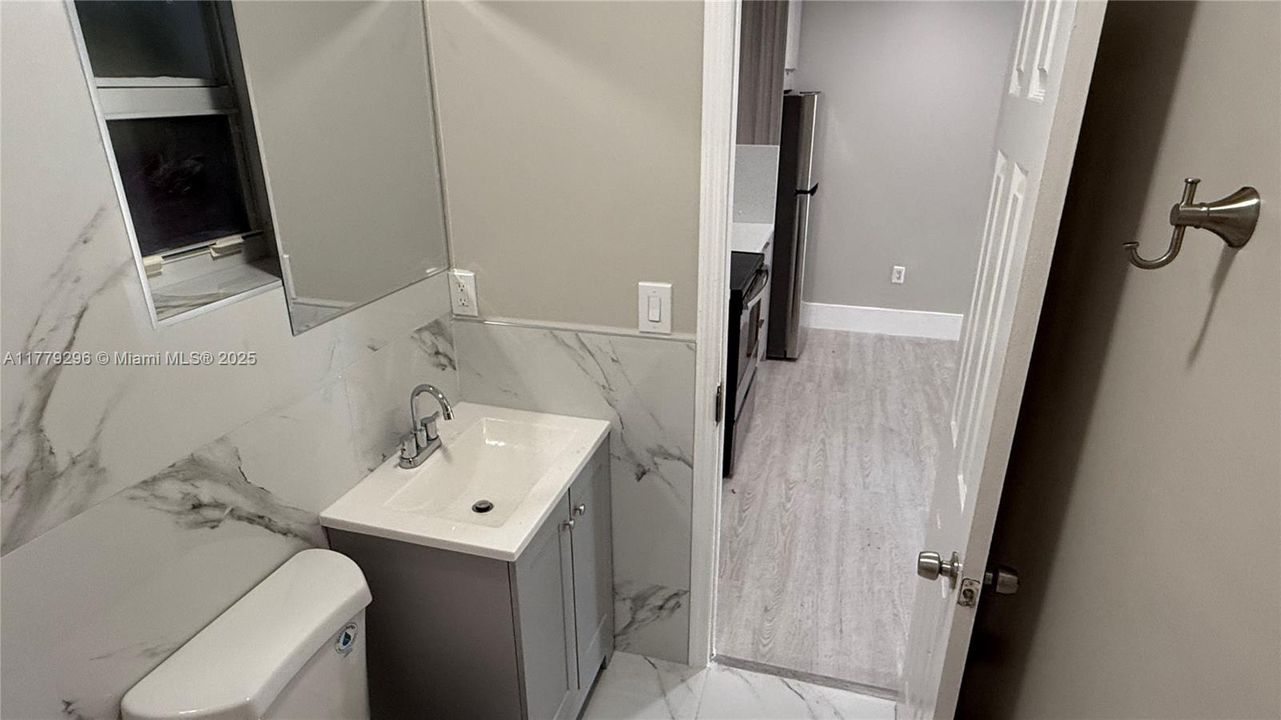 待售: $1,200,000 (0 贝兹, 0 浴室, 3208 平方英尺)