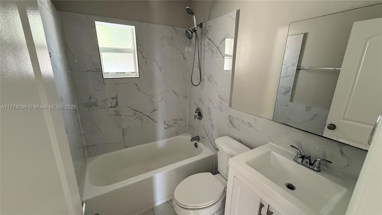 待售: $1,200,000 (0 贝兹, 0 浴室, 3208 平方英尺)