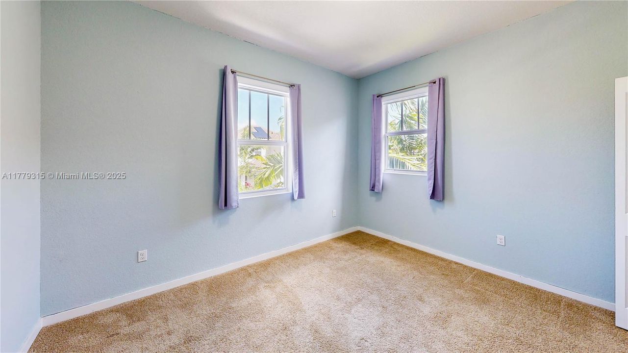 Recently Sold: $499,000 (4 beds, 2 baths, 2264 Square Feet)