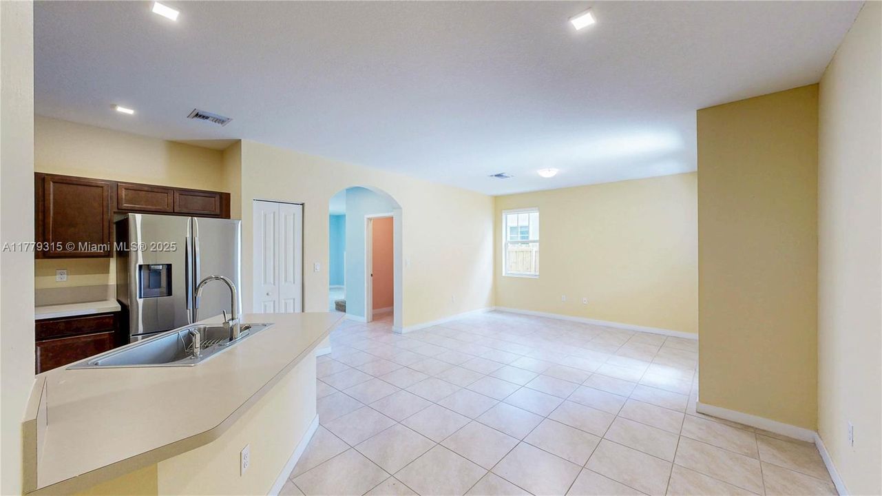 Recently Sold: $499,000 (4 beds, 2 baths, 2264 Square Feet)