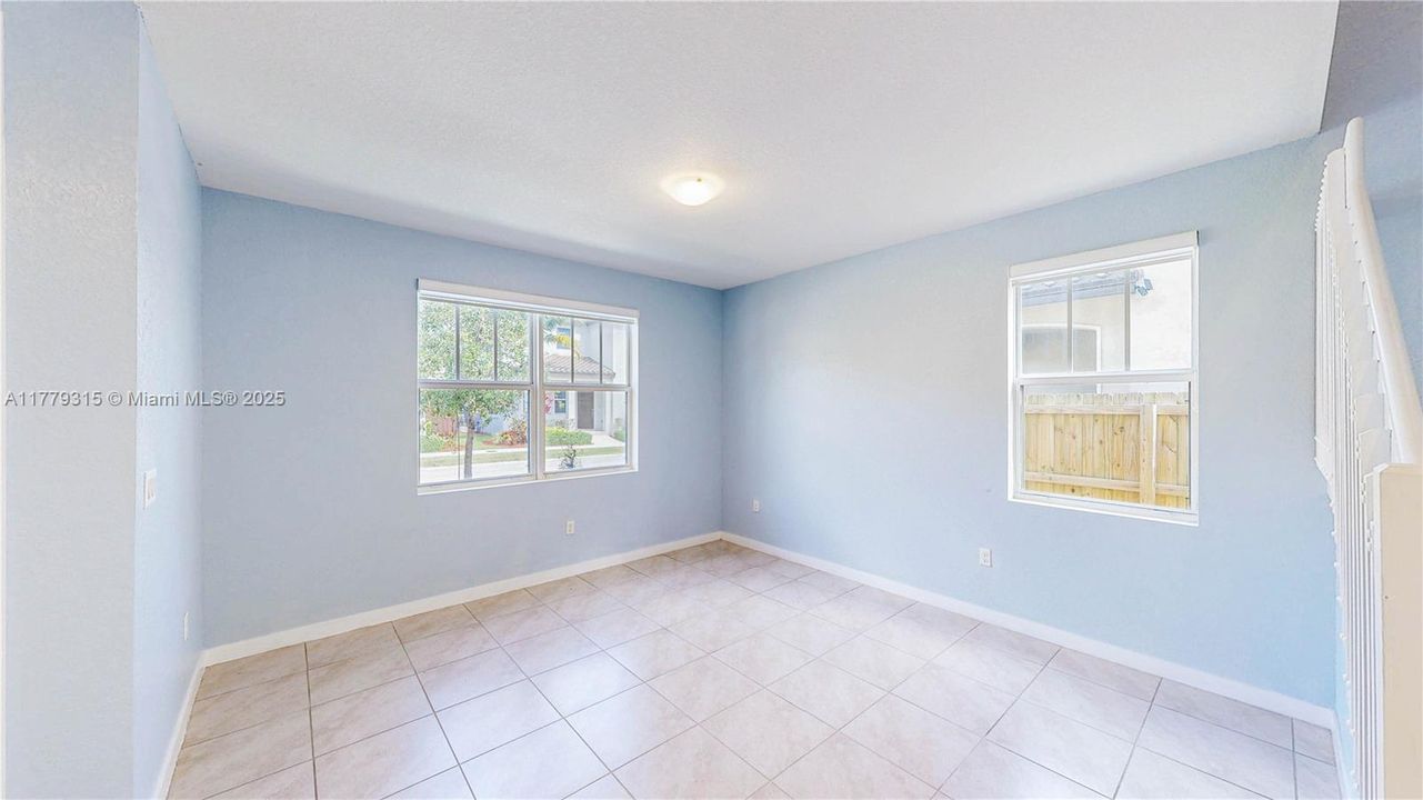 Recently Sold: $499,000 (4 beds, 2 baths, 2264 Square Feet)