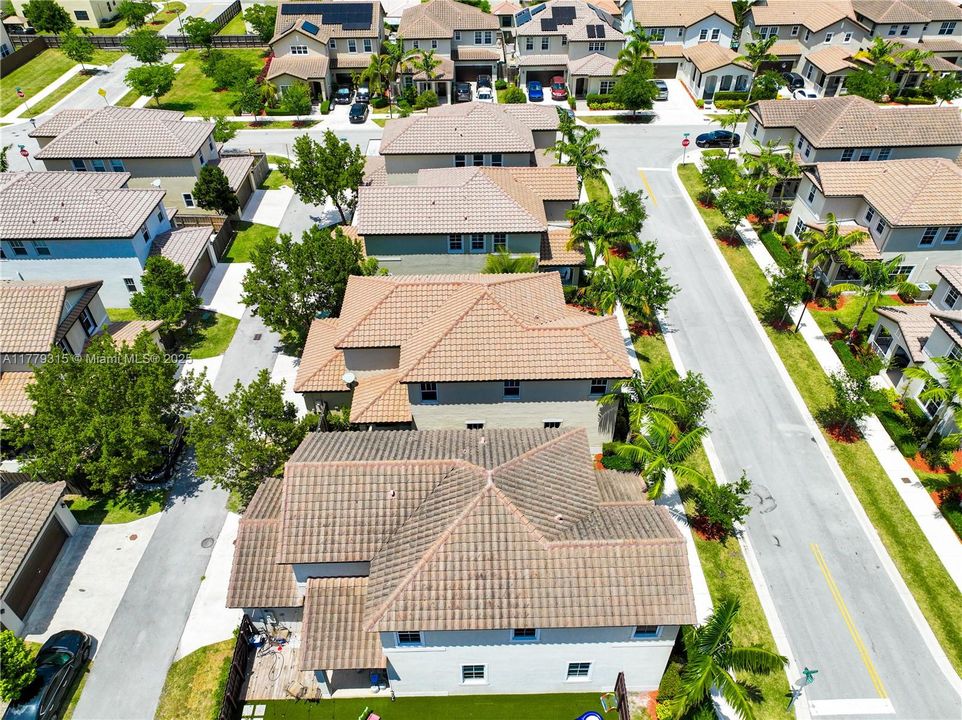 Recently Sold: $499,000 (4 beds, 2 baths, 2264 Square Feet)