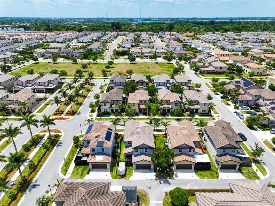 Recently Sold: $499,000 (4 beds, 2 baths, 2264 Square Feet)