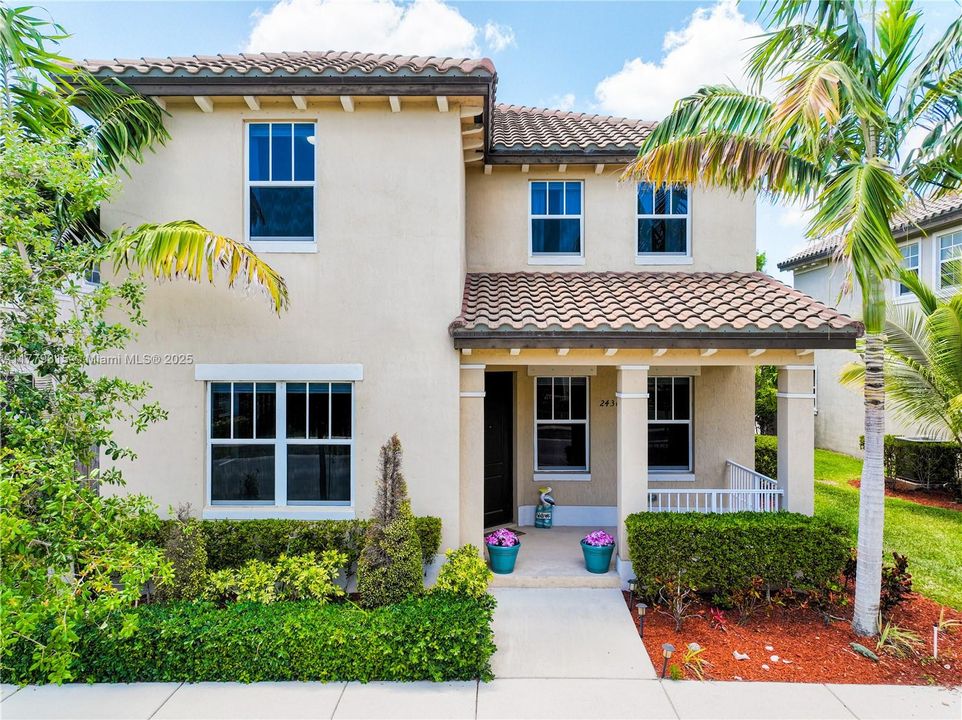 Recently Sold: $499,000 (4 beds, 2 baths, 2264 Square Feet)