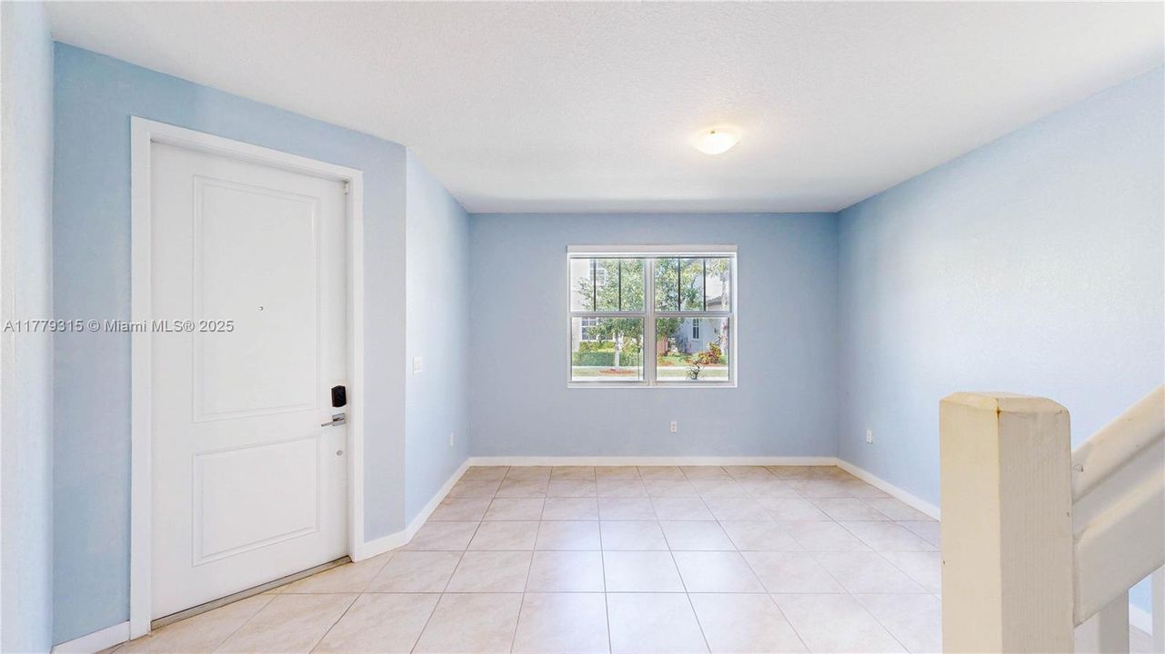 Recently Sold: $499,000 (4 beds, 2 baths, 2264 Square Feet)