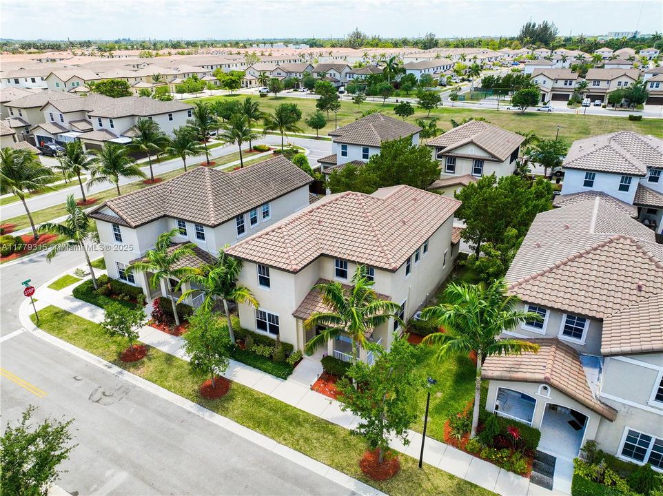 Recently Sold: $499,000 (4 beds, 2 baths, 2264 Square Feet)