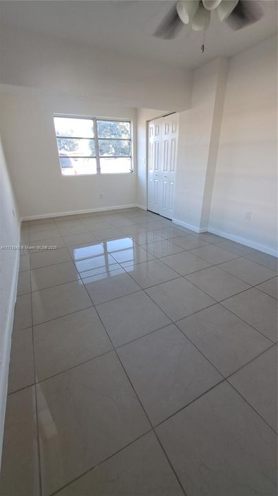 Недавно продано: $530,000 (4 спален, 3 ванн, 1302 Квадратных фут)