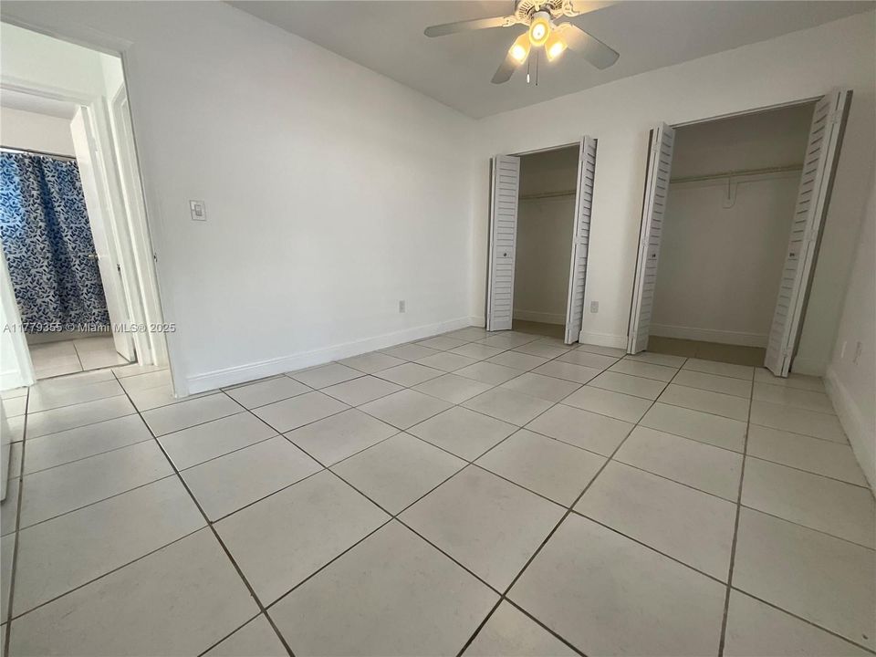 最近租的: $2,500 (2 贝兹, 1 浴室, 840 平方英尺)