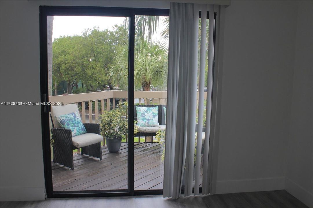 Recently Rented: $2,300 (2 beds, 2 baths, 770 Square Feet)