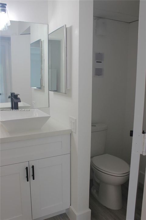 Recently Rented: $2,300 (2 beds, 2 baths, 770 Square Feet)