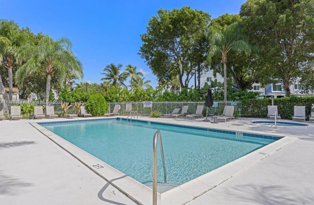 Recently Rented: $2,300 (2 beds, 2 baths, 770 Square Feet)