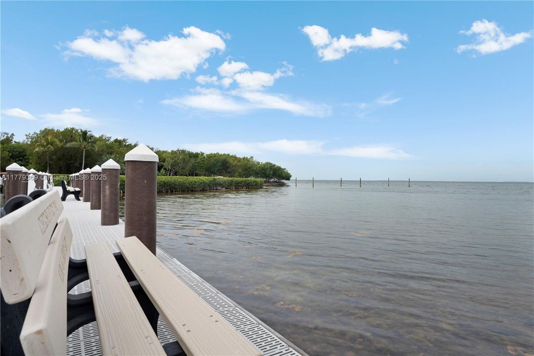 最近售出: $449,000 (2 贝兹, 1 浴室, 794 平方英尺)