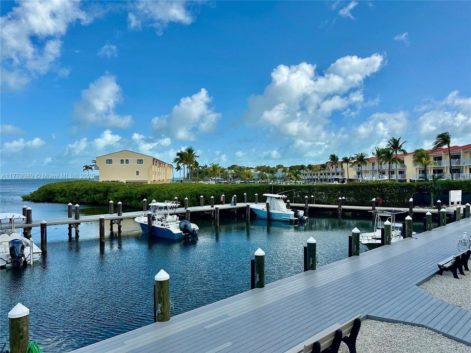 最近售出: $449,000 (2 贝兹, 1 浴室, 794 平方英尺)