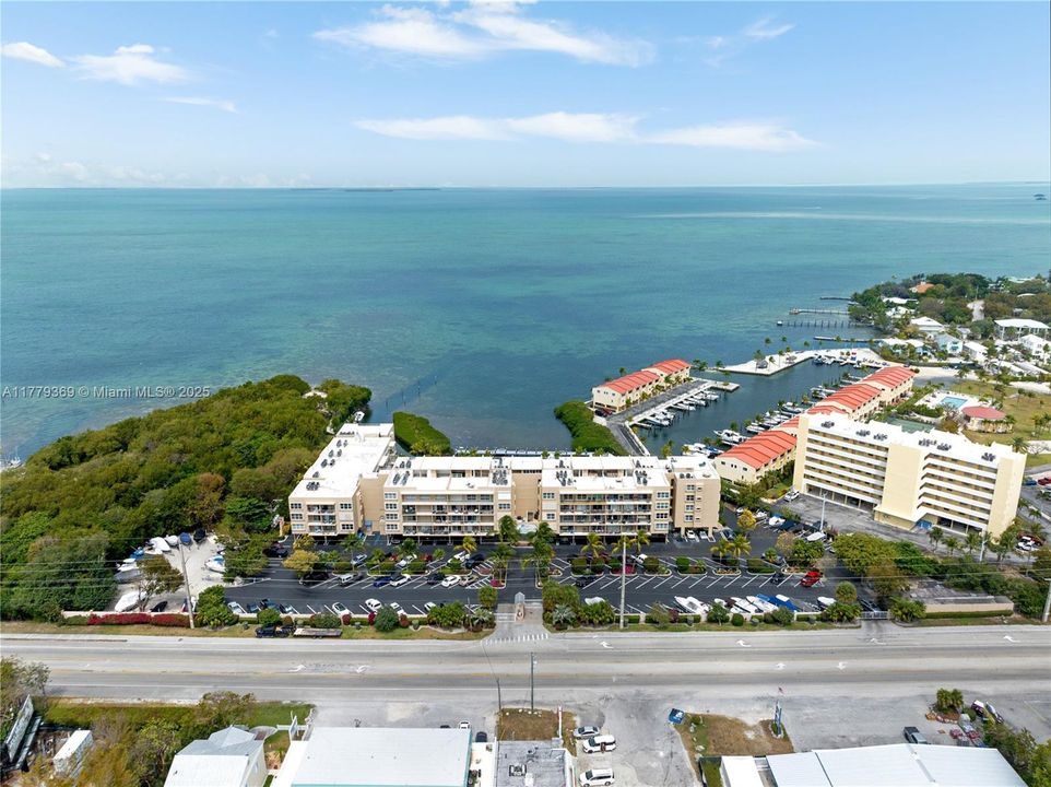 最近售出: $449,000 (2 贝兹, 1 浴室, 794 平方英尺)