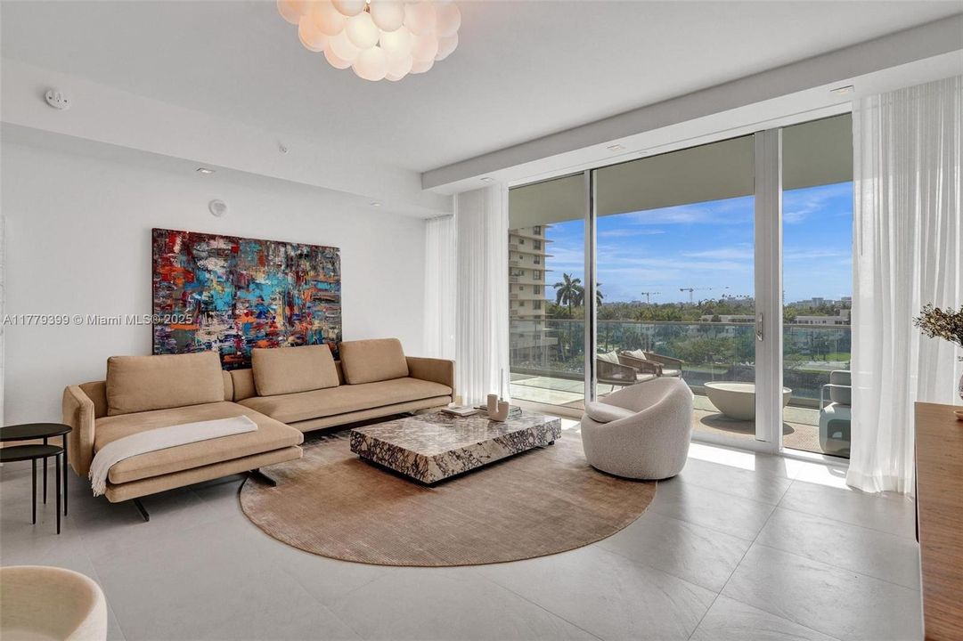 На продажу: $2,775,000 (1 спален, 1 ванн, 1267 Квадратных фут)