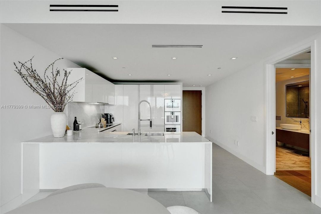 На продажу: $2,775,000 (1 спален, 1 ванн, 1267 Квадратных фут)