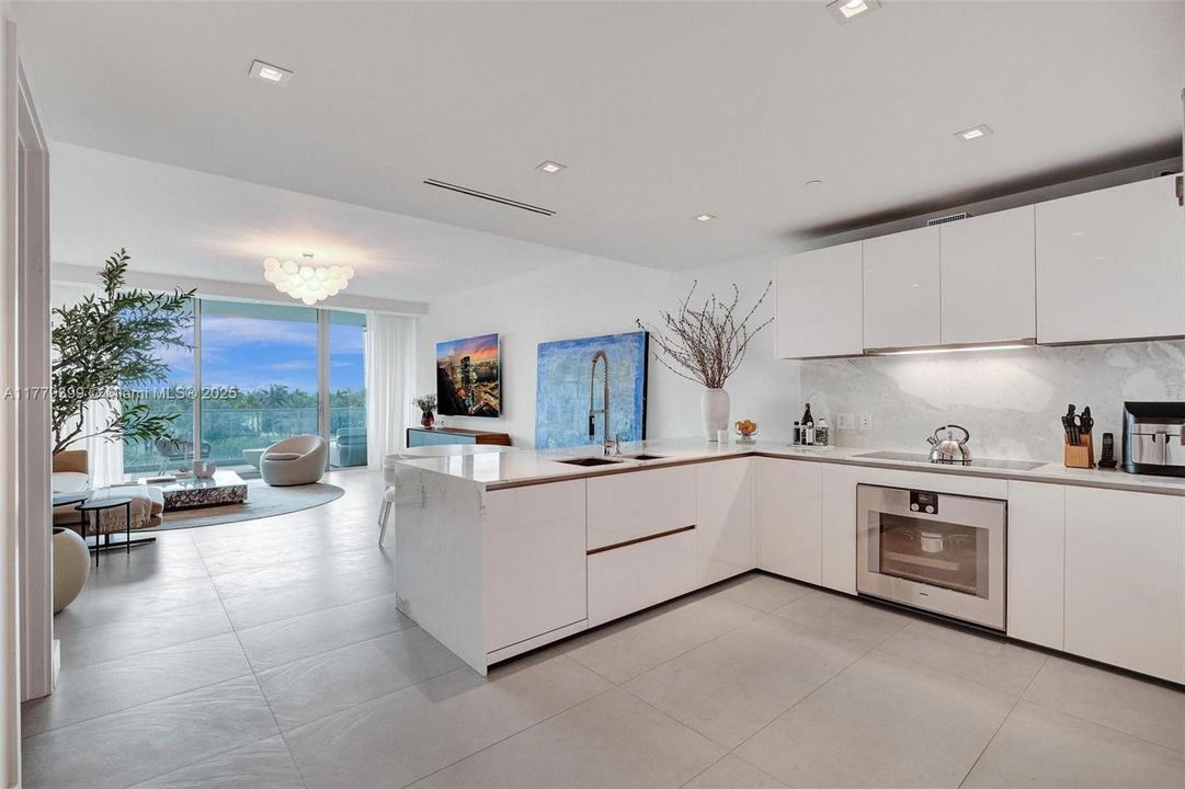 На продажу: $2,775,000 (1 спален, 1 ванн, 1267 Квадратных фут)