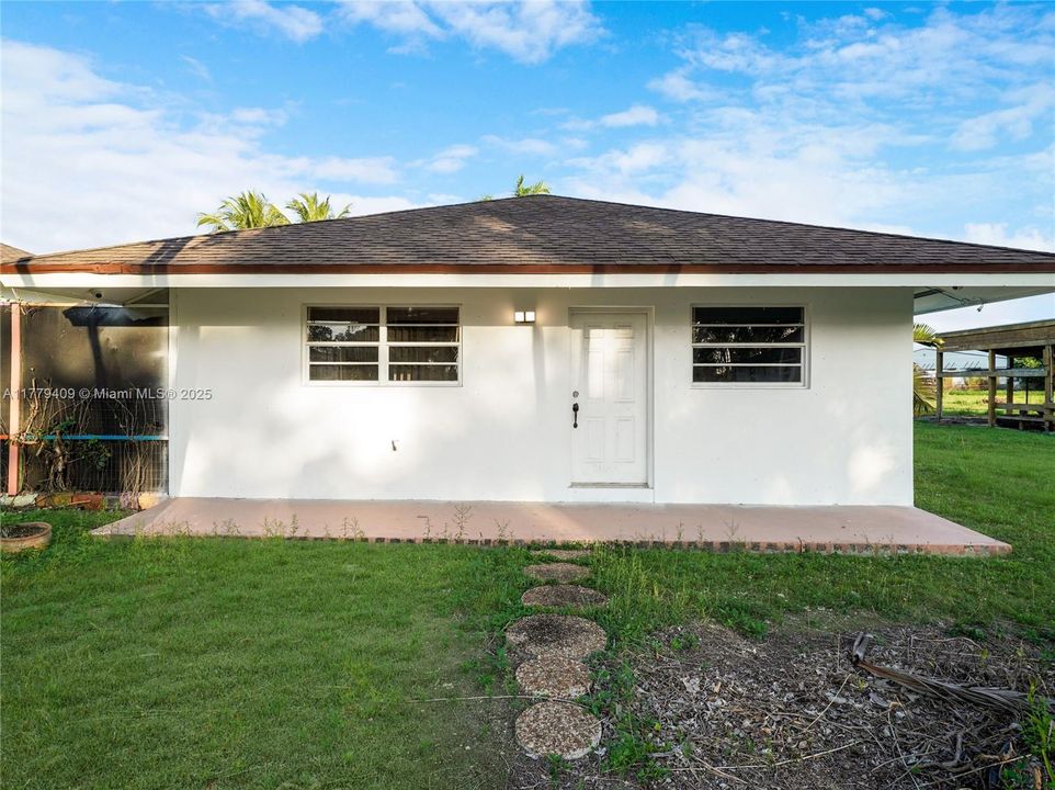 For Rent: $10,500 (4 beds, 3 baths, 2198 Square Feet)