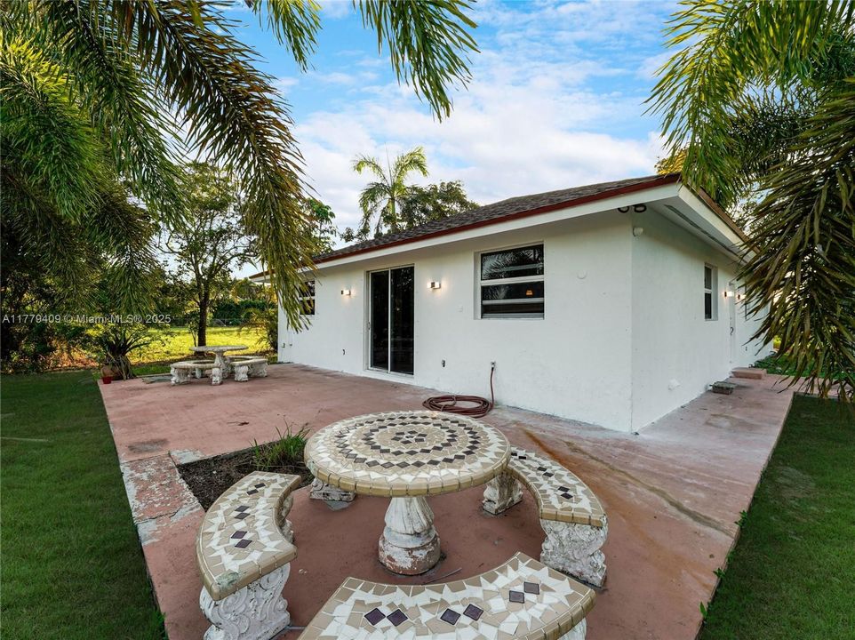 For Rent: $10,500 (4 beds, 3 baths, 2198 Square Feet)