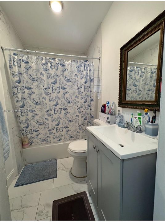 Recently Sold: $694,500 (5 beds, 3 baths, 2365 Square Feet)