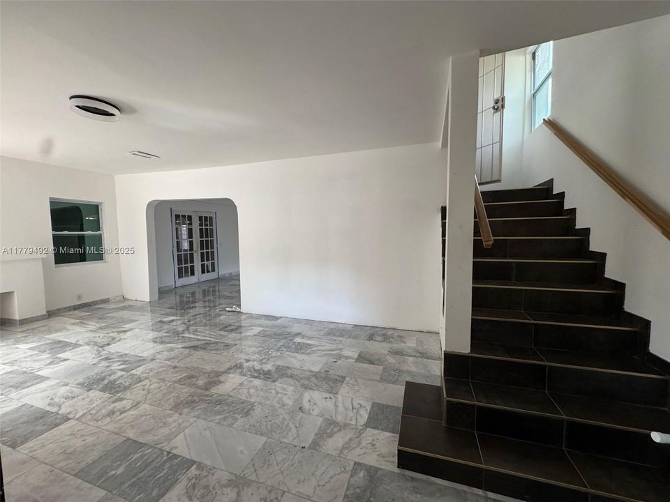 Active With Contract: $1,500,000 (0 beds, 0 baths, 3287 Square Feet)