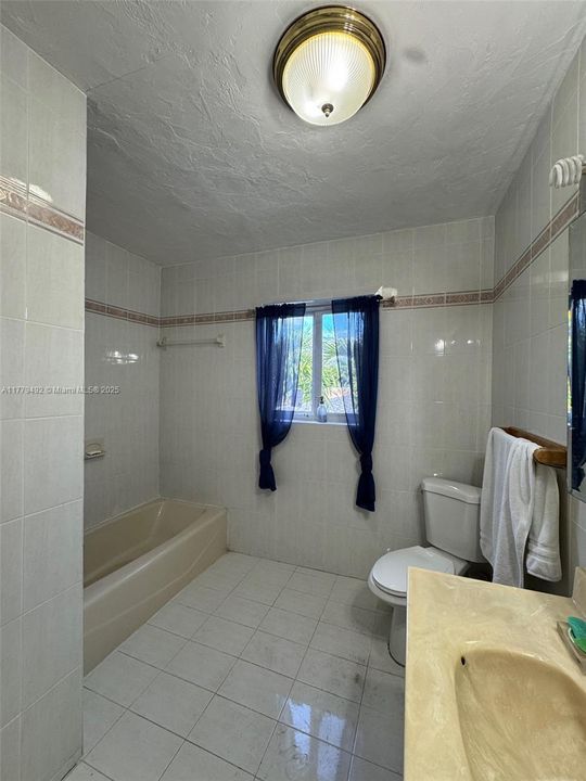 Active With Contract: $1,500,000 (0 beds, 0 baths, 3287 Square Feet)