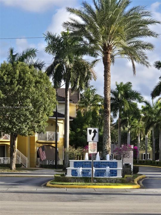 最近租的: $2,900 (3 贝兹, 2 浴室, 1364 平方英尺)