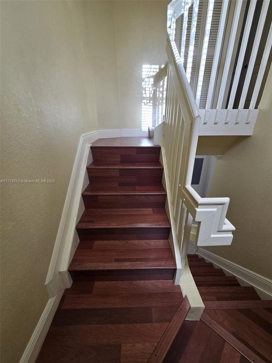 最近租的: $2,900 (3 贝兹, 2 浴室, 1364 平方英尺)