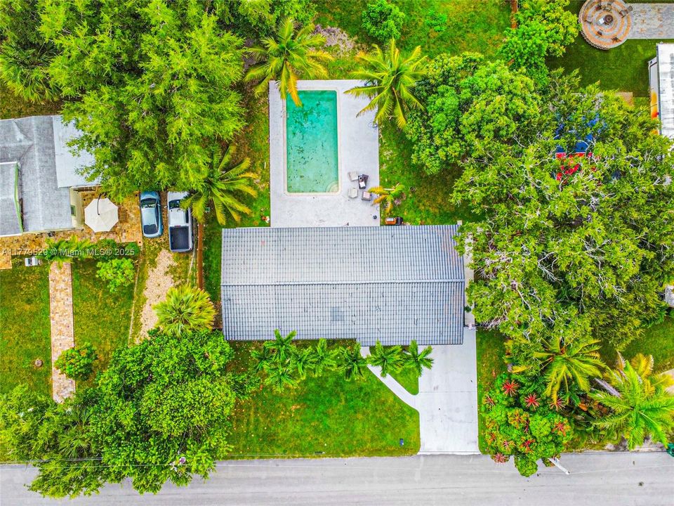 Activo con contrato: $799,900 (3 camas, 3 baños, 1820 Pies cuadrados)