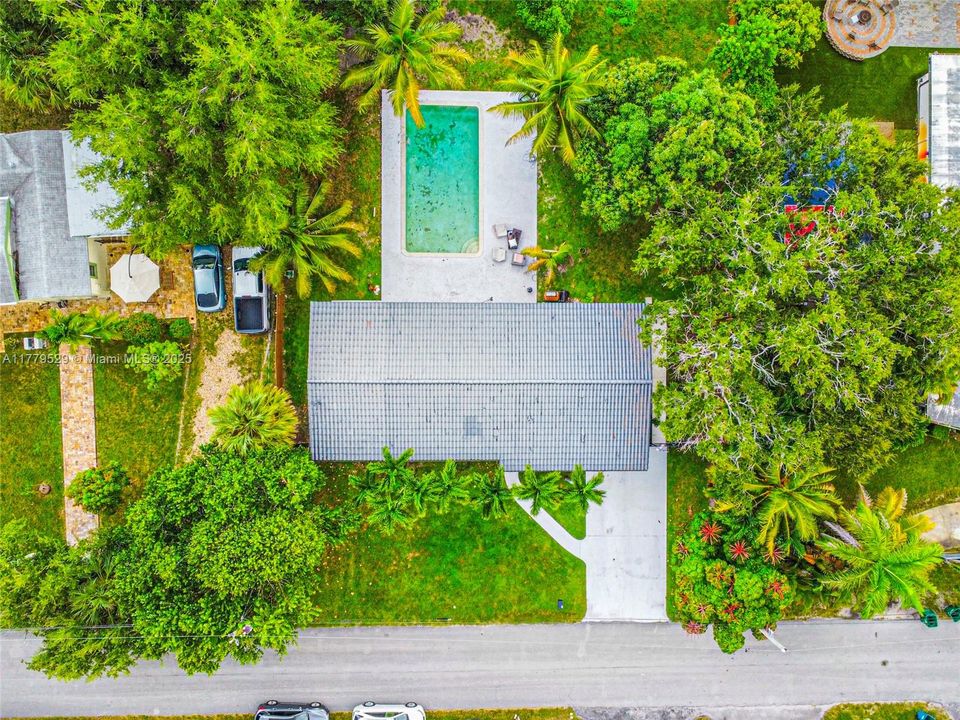 Activo con contrato: $799,900 (3 camas, 3 baños, 1820 Pies cuadrados)