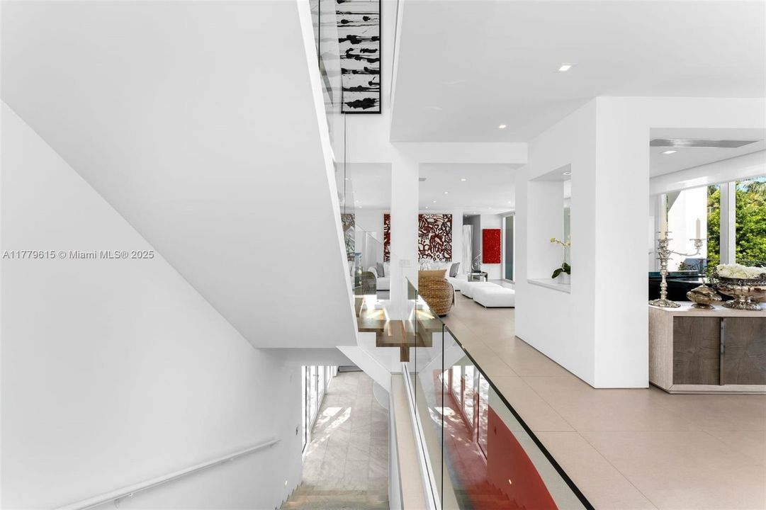 For Sale: $21,780,000 (5 beds, 6 baths, 5940 Square Feet)