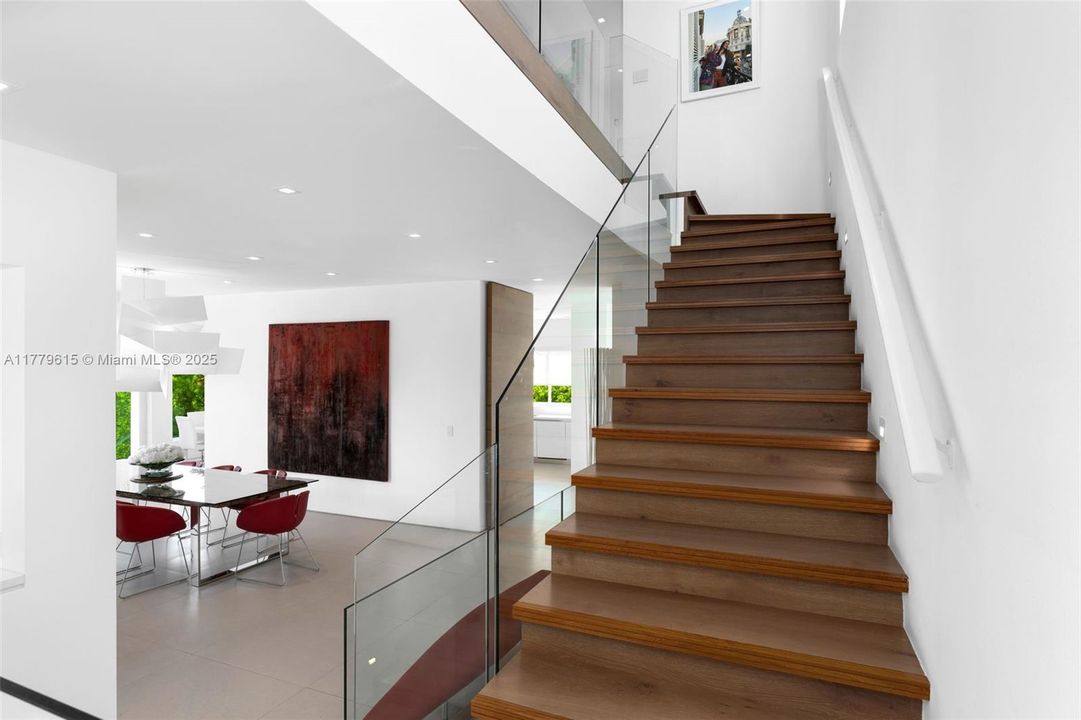 For Sale: $21,780,000 (5 beds, 6 baths, 5940 Square Feet)