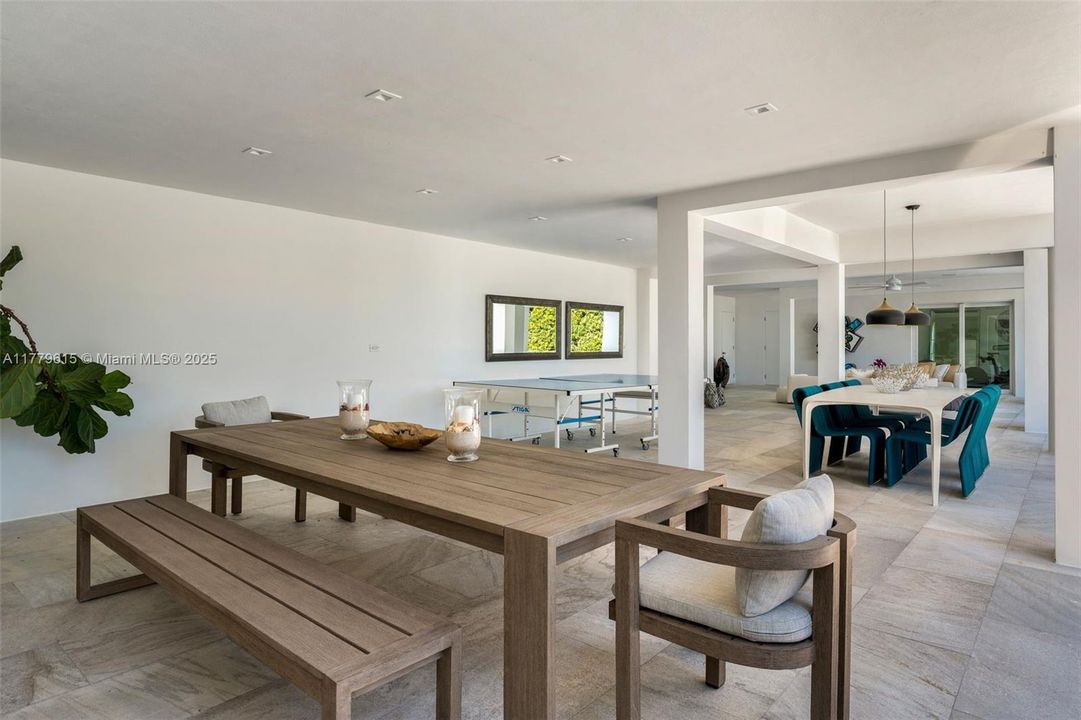 For Sale: $21,780,000 (5 beds, 6 baths, 5940 Square Feet)