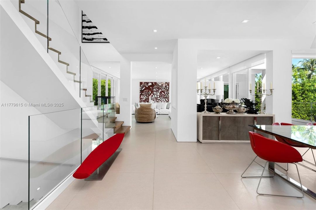 For Sale: $21,780,000 (5 beds, 6 baths, 5940 Square Feet)