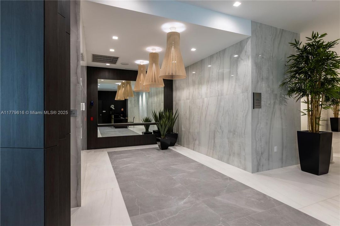 待售: $1,199,000 (2 贝兹, 2 浴室, 1382 平方英尺)